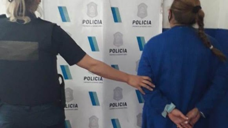 Una mujer aprehendida por amenazas